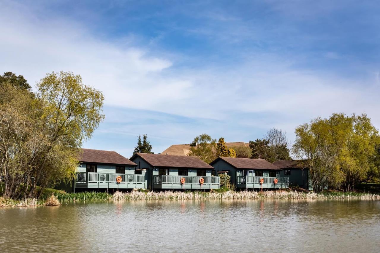 הוילה Bishampton The Vale Golf & Country Club מראה חיצוני תמונה