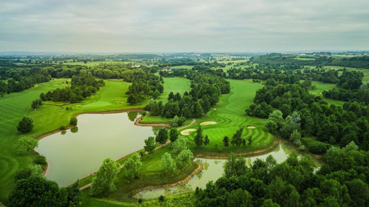 הוילה Bishampton The Vale Golf & Country Club מראה חיצוני תמונה