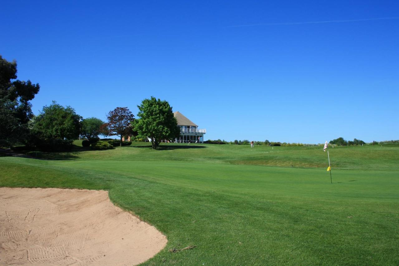 הוילה Bishampton The Vale Golf & Country Club מראה חיצוני תמונה