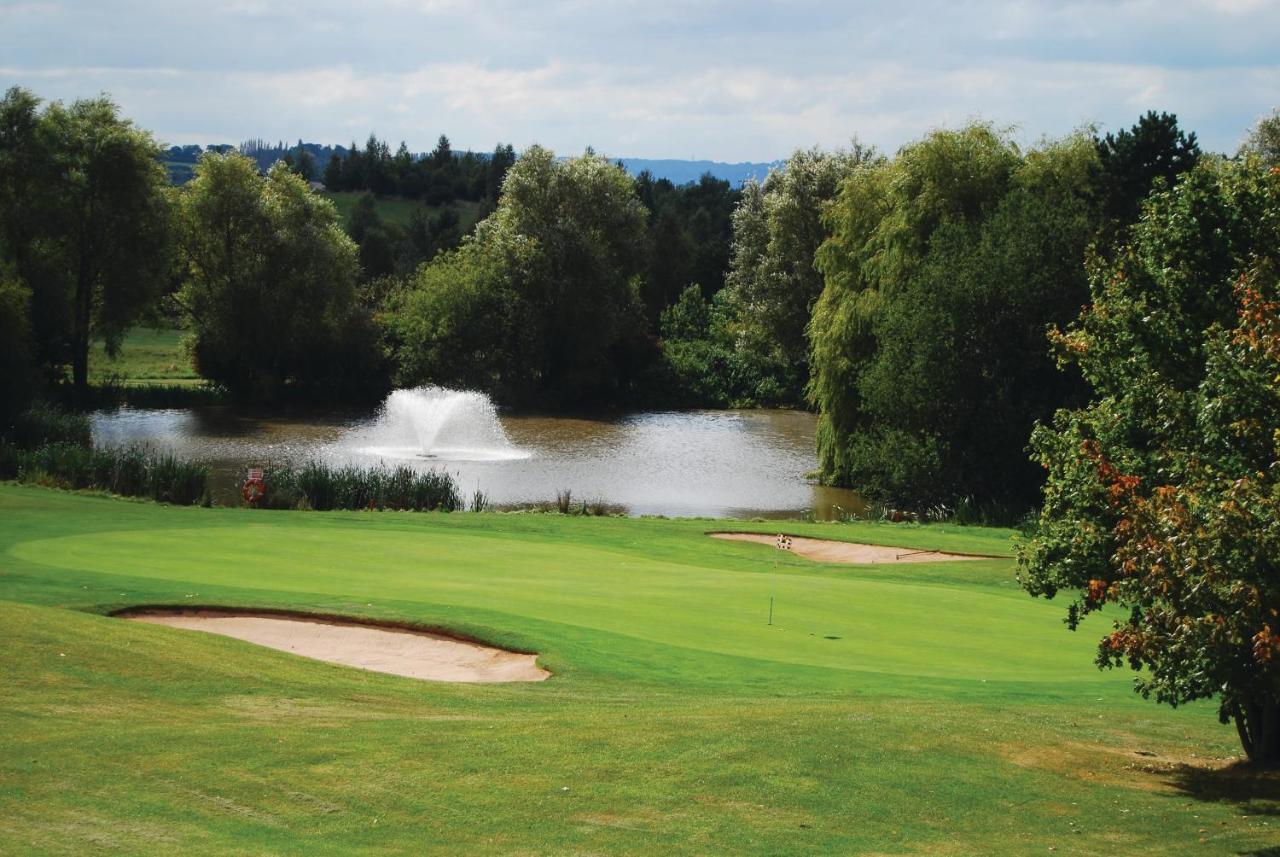 הוילה Bishampton The Vale Golf & Country Club מראה חיצוני תמונה